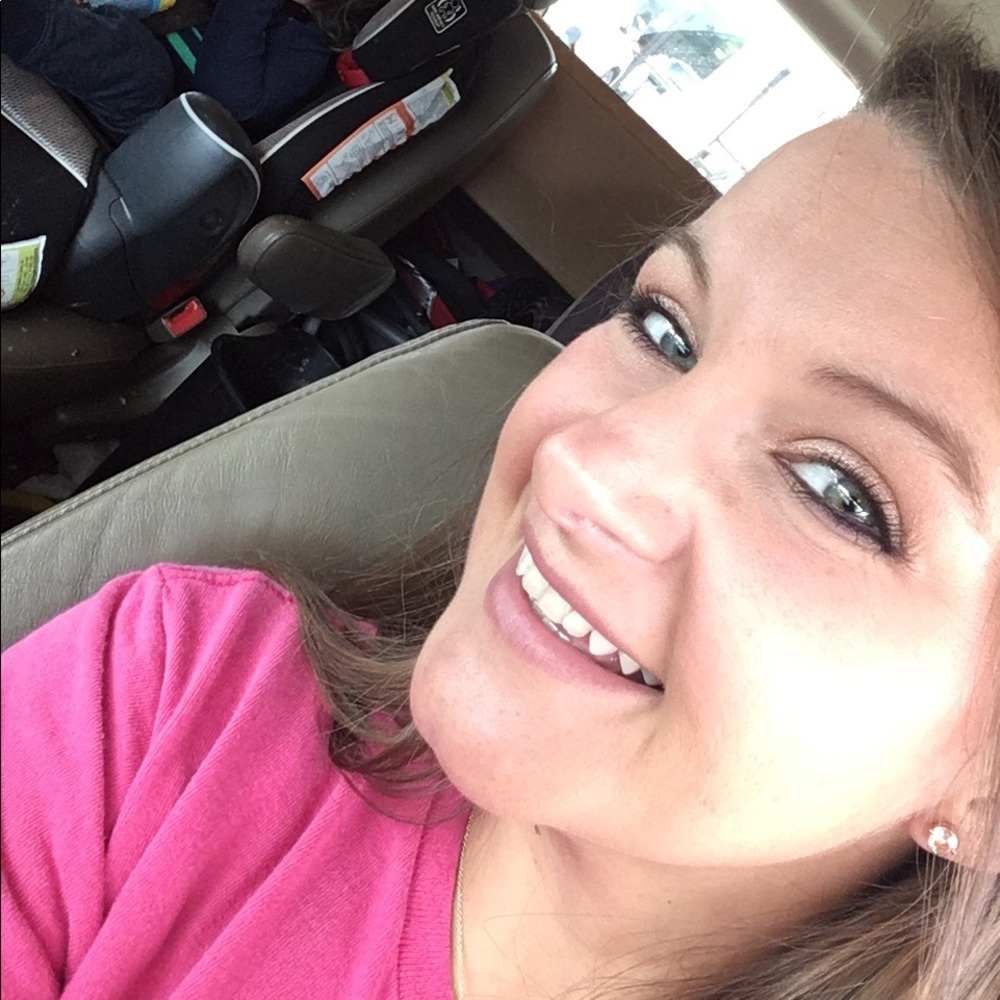 Meet your Posher, Deana